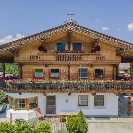 Haus Sarah هوبفغراتن إم بريكسنتال