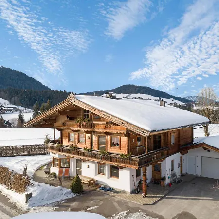 Haus Sarah * هوبفغراتن إم بريكسنتال